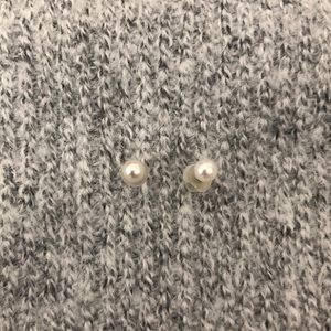 Small Pearl Stud Earrings